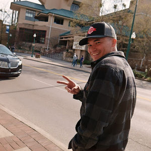 Meet your Posher, Alexsr